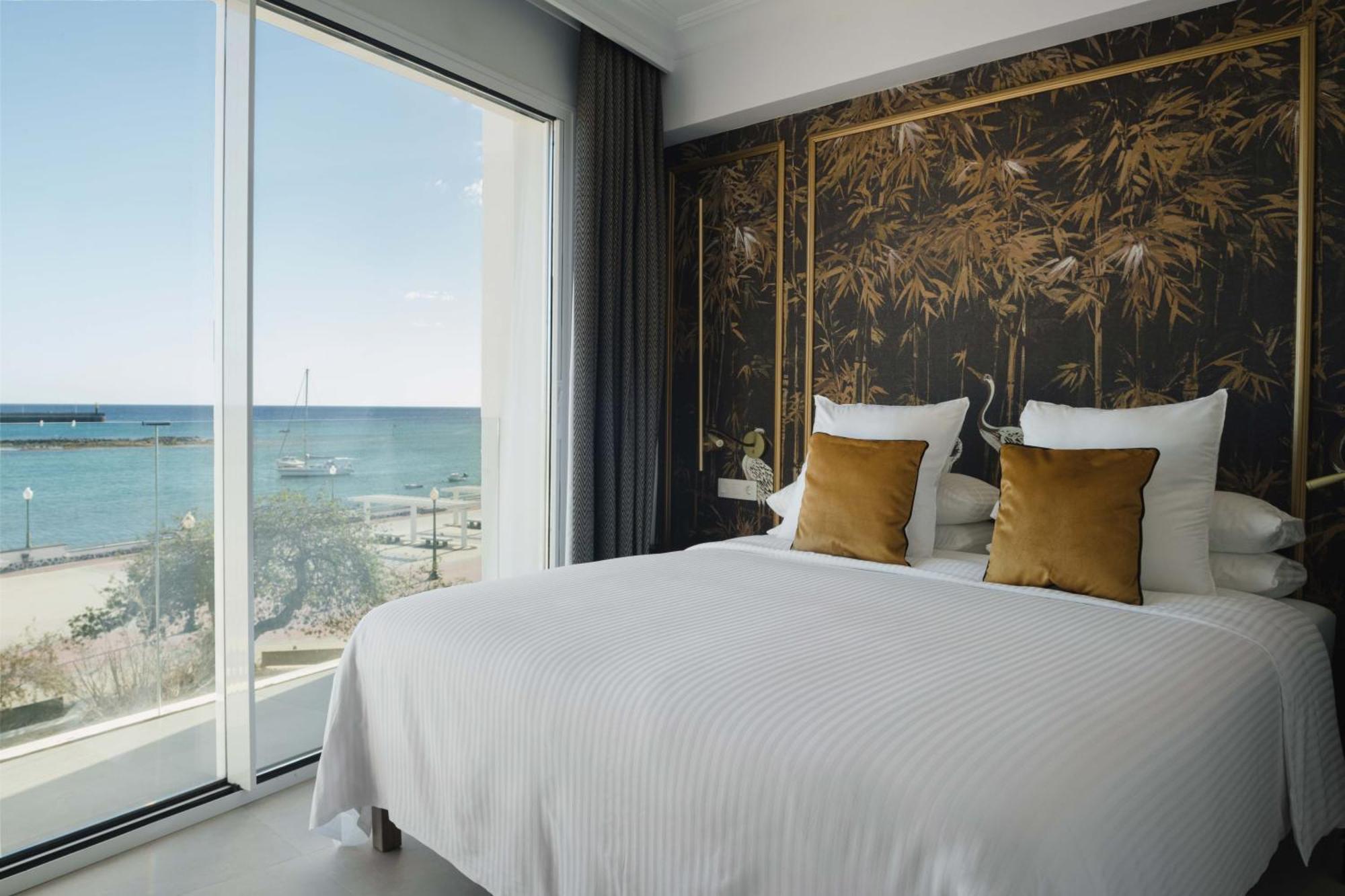Blue Marina Suites - Boutique Apartments Аресифе Екстериор снимка