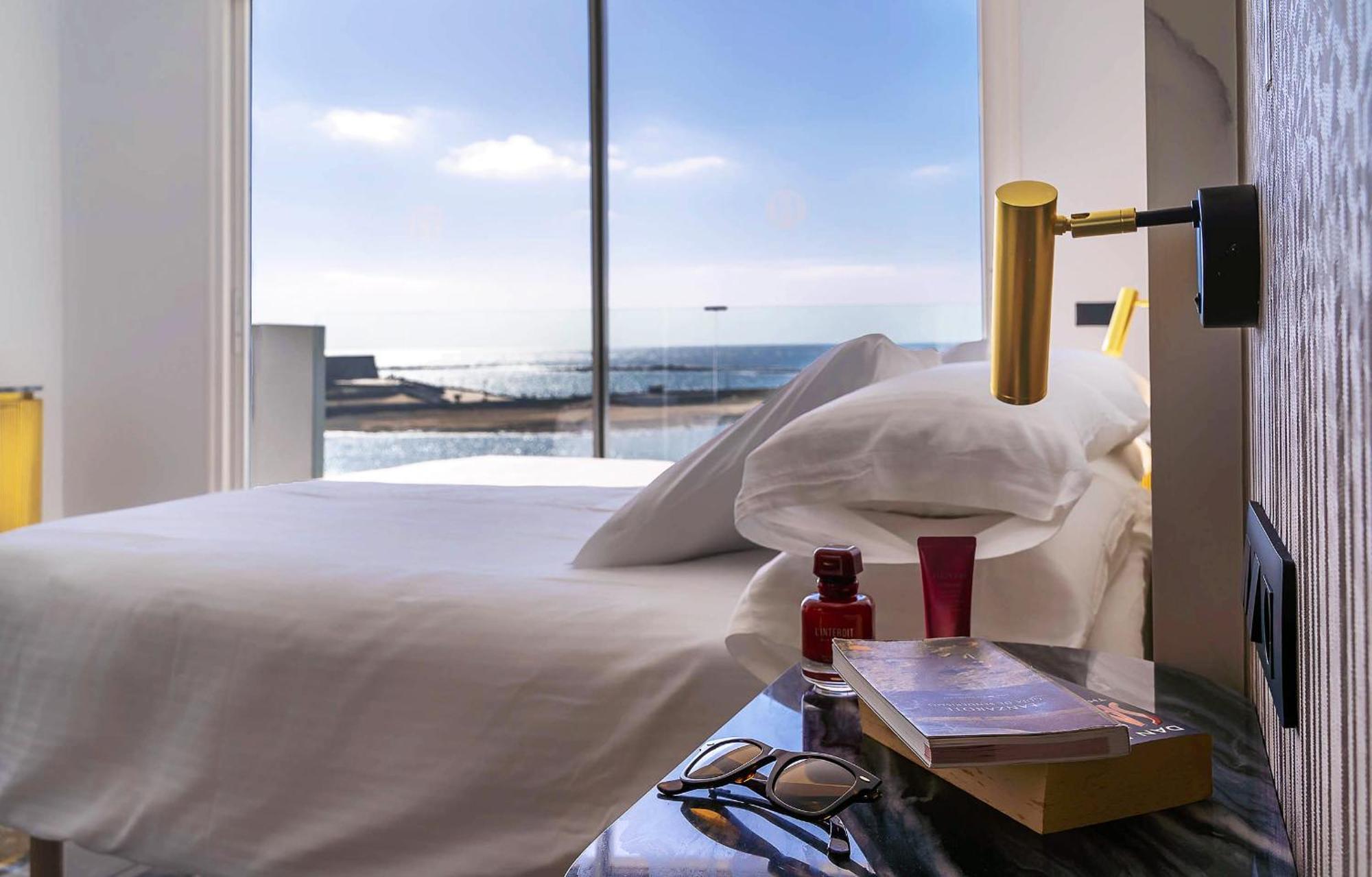 Blue Marina Suites - Boutique Apartments Аресифе Екстериор снимка