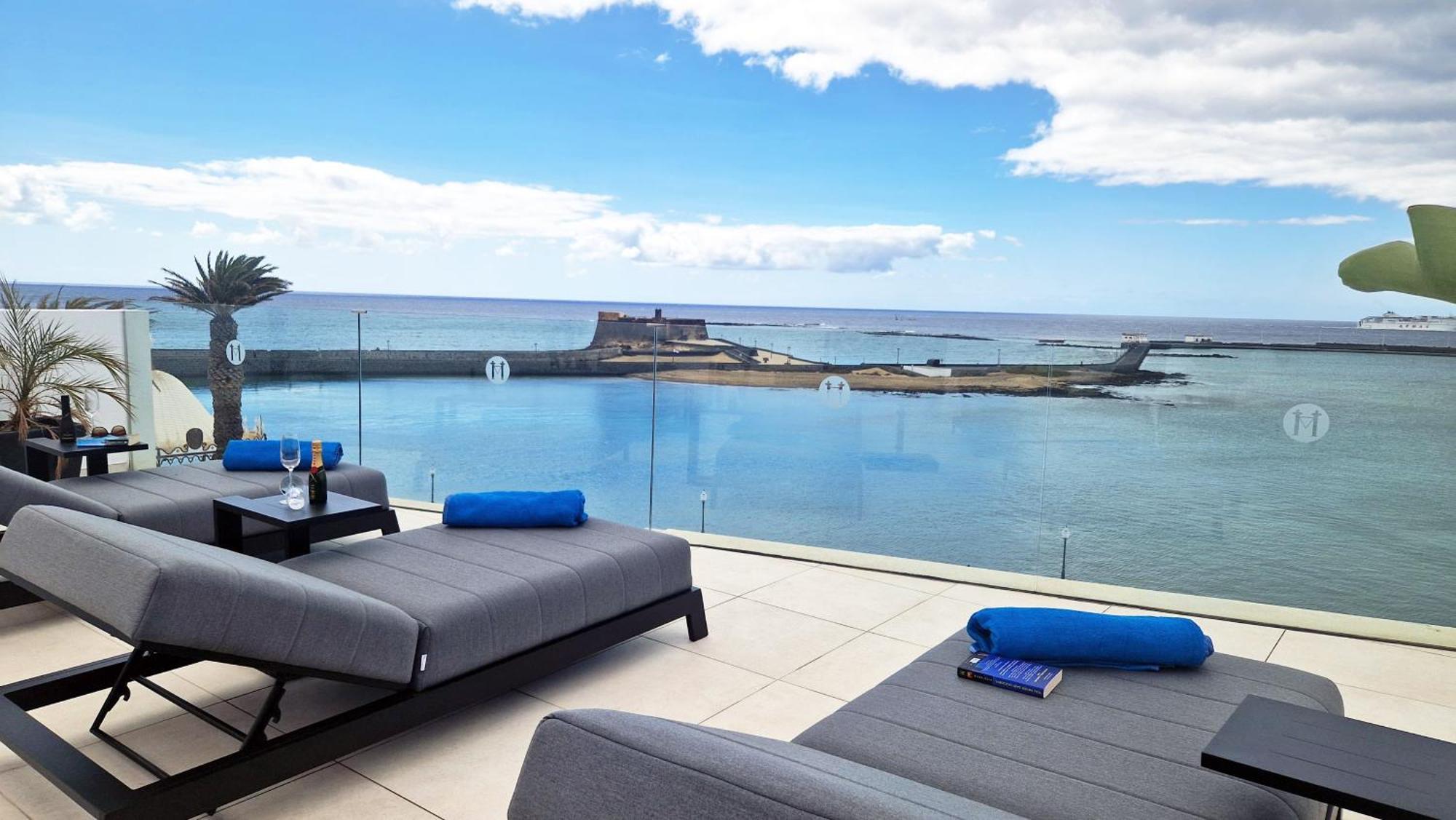 Blue Marina Suites - Boutique Apartments Аресифе Екстериор снимка