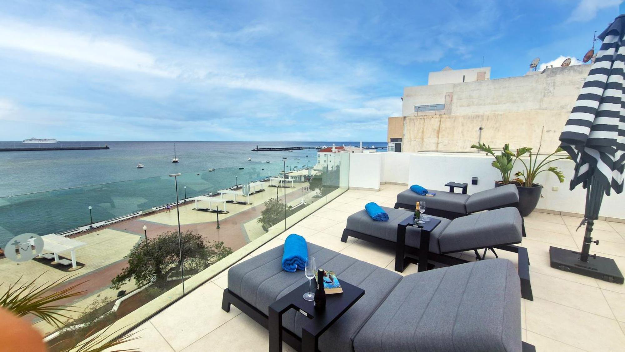 Blue Marina Suites - Boutique Apartments Аресифе Екстериор снимка